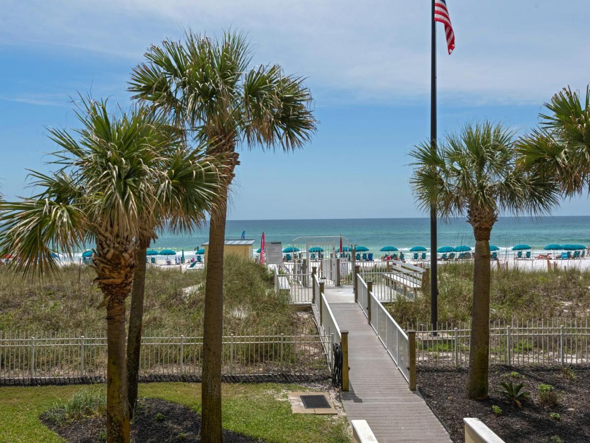 Popular attractions Area Nearby Property
